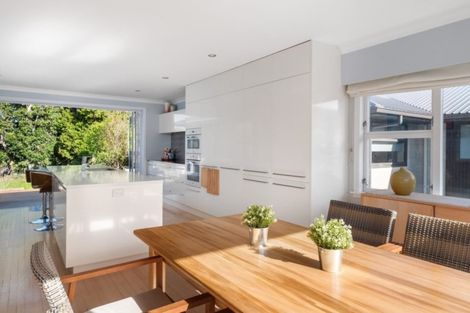 Photo of property in 34 Orkney Road, Mount Maunganui, 3116