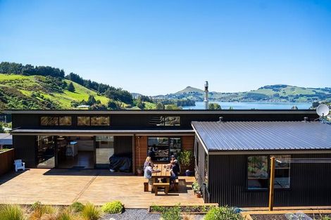 Photo of property in 16 Glendermid Close, Sawyers Bay, Port Chalmers, 9023