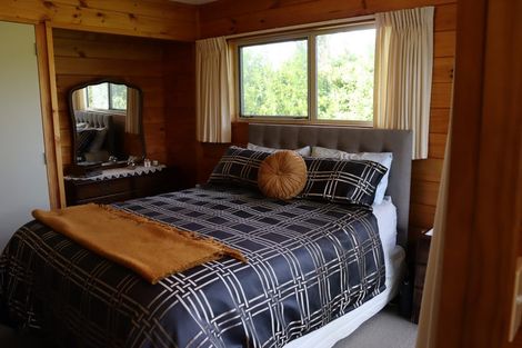 Photo of property in 1060 Mountain Road, Waiongana, Inglewood, 4389