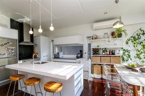 Photo of property in 8 Gaine Street, New Plymouth, 4310