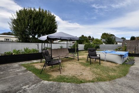 Photo of property in 65 Victoria Street, Carterton, 5713