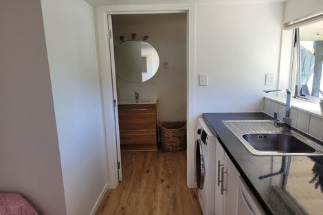 Photo of property in 13 Oku Street, Island Bay, Wellington, 6023