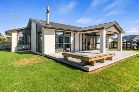 Photo of property in 26 Reel Road, Athenree, Waihi Beach, 3611