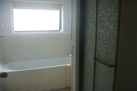 Photo of property in 1/16a Trentham Road, Papakura, 2110