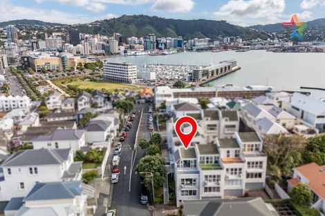Photo of property in Mcfarlane Mews, 7/2 Mcfarlane Street, Mount Victoria, Wellington, 6011