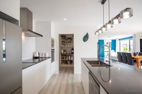 Photo of property in 15 Ruruhi Street, Raglan, 3225