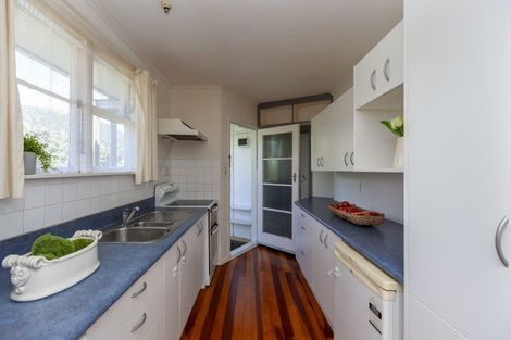 Photo of property in 4 Porter Place, Paekakariki, 5034