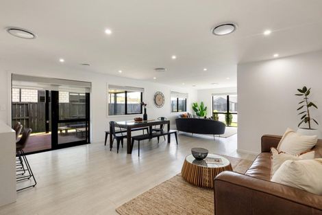 Photo of property in 19 Kimbrae Drive, Rototuna North, Hamilton, 3210