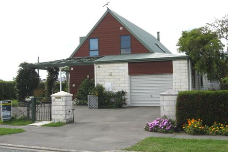 Photo of property in 19 Gilbert Street, Amberley, 7410