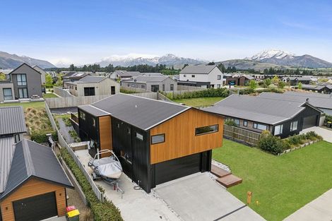 Photo of property in 41 Mount Linton Avenue, Wanaka, 9305