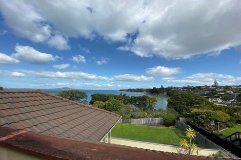 Photo of property in 3 Churchill Road, Murrays Bay, Auckland, 0630