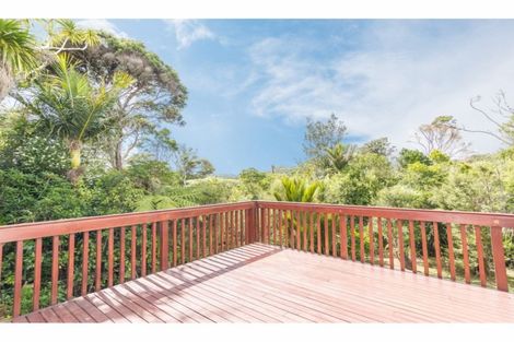 Photo of property in 111 Anawhata Road, Anawhata, New Lynn, 0772