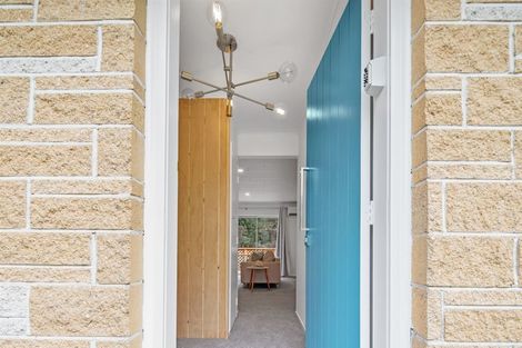 Photo of property in 7 Cyril Way, Paparangi, Wellington, 6037