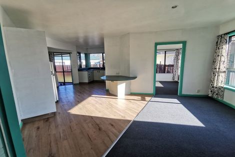 Photo of property in 64 Acacia Avenue, Upper Riccarton, Christchurch, 8041