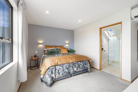 Photo of property in 20 Sheraton Place, Redwood, Christchurch, 8051