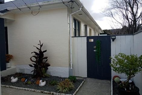 Photo of property in 11 Savage Crescent, Upper Hutt Central, Upper Hutt, 5018