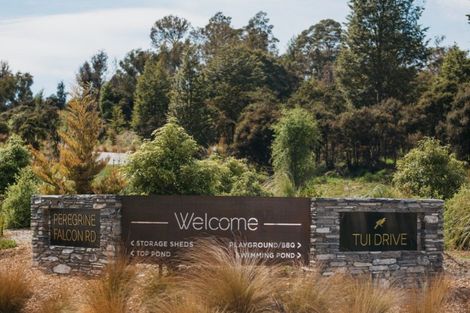 Photo of property in 17 Peregrine Falcon Road, Mount Creighton, Queenstown, 9371