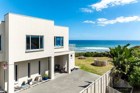 Photo of property in 20 Coates Avenue, Baylys Beach, Dargaville, 0377