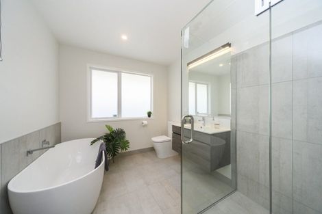 Photo of property in 74 Heretaunga Street, Palmerston North, 4414