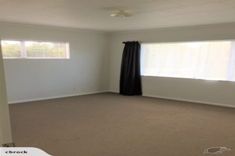 Photo of property in 2 Gordon Paul Place, Tuakau, 2121