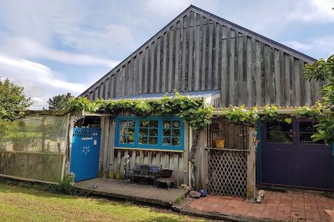 Photo of property in 211 Muhunoa Road West, Ohau, Levin, 5570