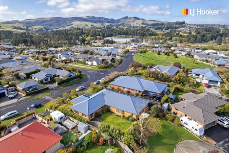 Photo of property in 2 Sunninghurst Drive, Fairfield, Dunedin, 9018