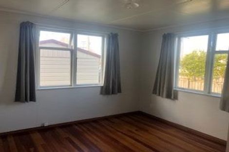 Photo of property in 131 Bruce Mclaren Road, Henderson, Auckland, 0612