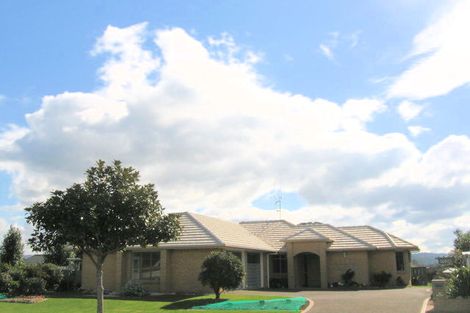 Photo of property in 17 Elderton Avenue, Pyes Pa, Tauranga, 3112