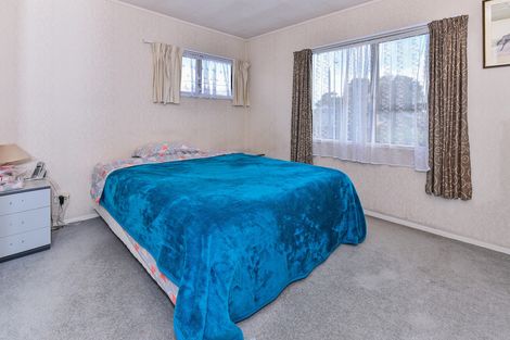 Photo of property in 84 Sykes Road, Weymouth, Auckland, 2103