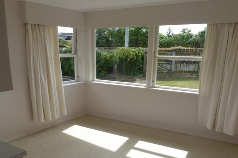 Photo of property in 2 Hartley Place, Awapuni, Palmerston North, 4412
