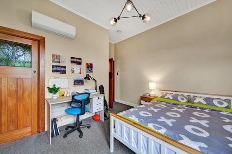 Photo of property in 246 Saint Aubyn Street, New Plymouth, 4310