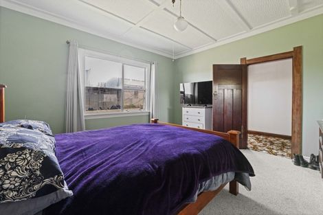 Photo of property in 32 Bedford Street, Eltham, 4322