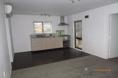 Photo of property in 40 Clyma Place, Massey, Auckland, 0614