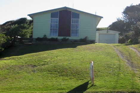 Photo of property in 634 Waitarere Beach Road, Waitarere Beach, Levin, 5510