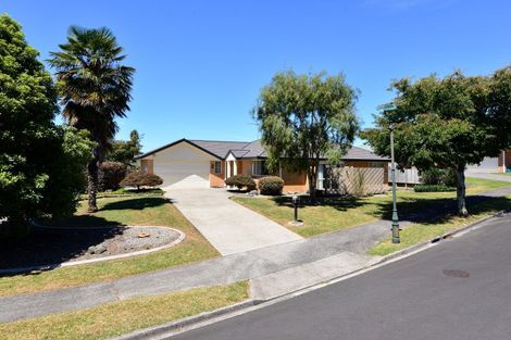 Photo of property in 2 Rochester Place, Nawton, Hamilton, 3200