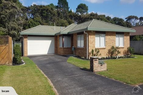 Photo of property in 10 Waimoko Glen, Swanson, Auckland, 0612