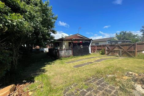 Photo of property in 2/20 Burundi Avenue, Clendon Park, Auckland, 2103