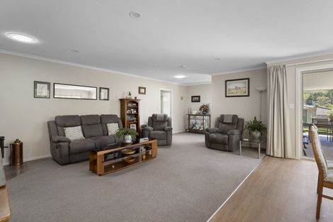 Photo of property in 118 Milton Terrace, Picton, 7220