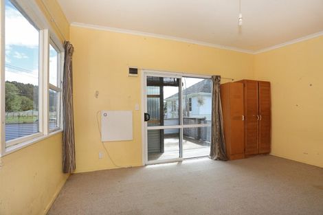 Photo of property in 4 Station Road, Hunterville, 4730
