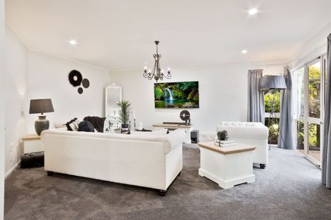 Photo of property in 4 Longwood Place, Harrowfield, Hamilton, 3210