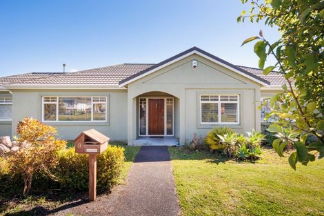 Photo of property in 9 Woodgate Court, Fitzherbert, Palmerston North, 4410