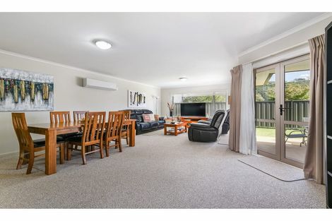 Photo of property in 62/64 Kawaha Point Road, Kawaha Point, Rotorua, 3010