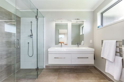 Photo of property in 15 Ken Douglas Drive, Aotea, Porirua, 5024