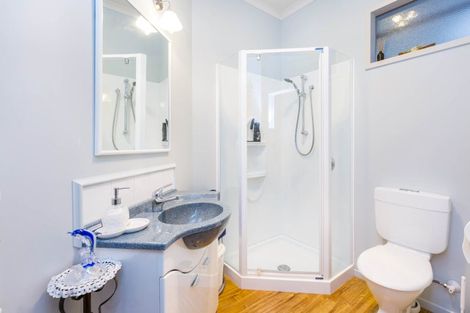 Photo of property in 11a Ormrod Grove, Riverstone Terraces, Upper Hutt, 5018