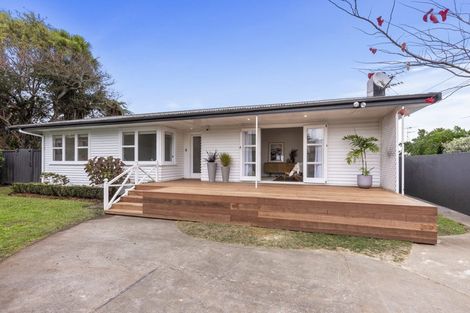 Photo of property in 1/104 Beach Road, Pahurehure, Papakura, 2113