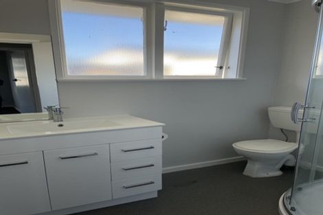 Photo of property in 2/7 Dennis Road, Papatoetoe, Auckland, 2025