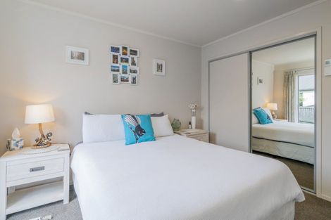 Photo of property in 10 Rena Place, Whitianga, 3510