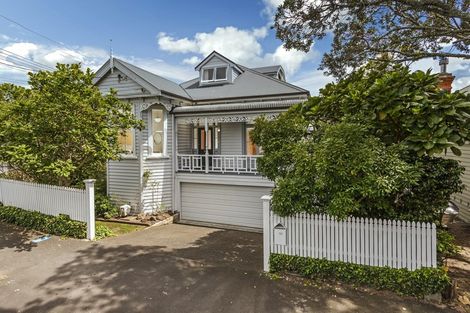 Photo of property in 1 Arawa Avenue, Devonport, Auckland, 0624