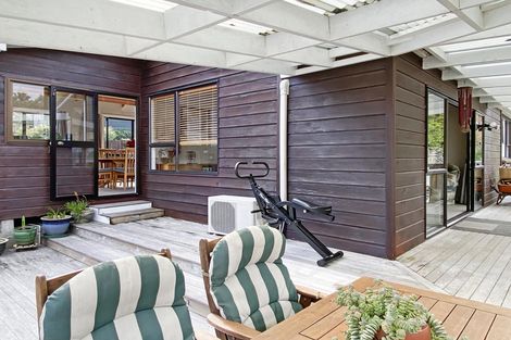 Photo of property in 25 Fairway Drive, Kerikeri, 0230