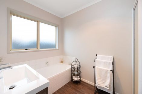 Photo of property in 12 Kestrel Avenue, Welcome Bay, Tauranga, 3112